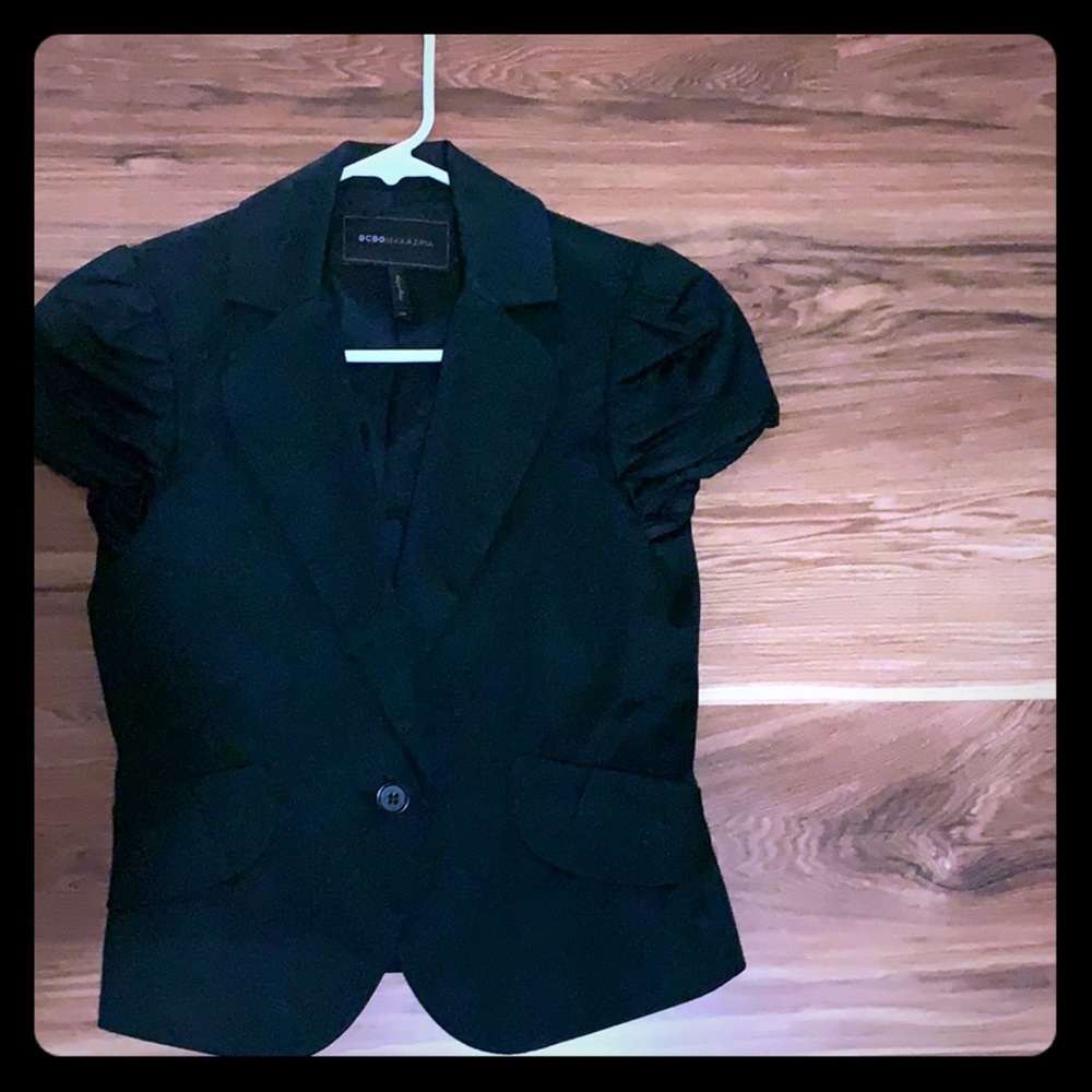 🔥🔥Big Sale🔥🔥BCBG woman blazer!